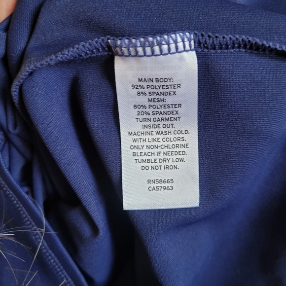 Zella Long Sleeved Activewear Crop Top in blue size medium - Picture 6 of 6